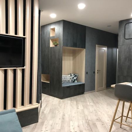 Luxury Loft Apartments Odessa Exterior photo
